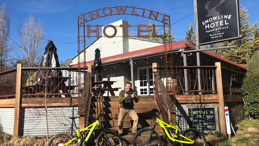 Harrietville Snowline Hotel