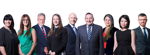 Eales & Mackenzie Lawyers - Contract Lawyers